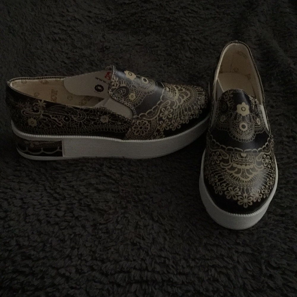 Goby woman’s slip on shoes
